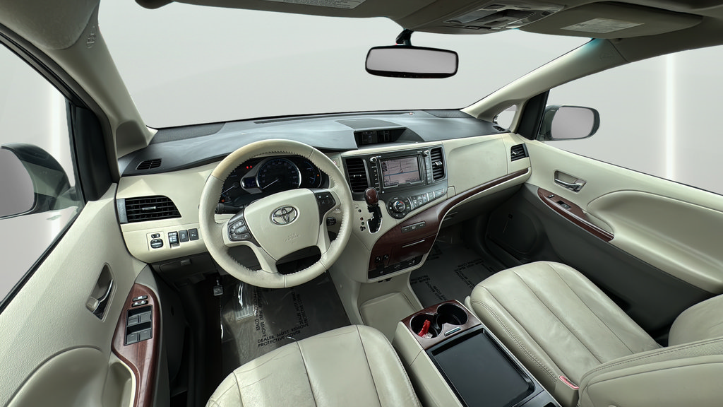 Used 2011 Toyota Sienna XLE w/ Premium Pkg FWD image 14
