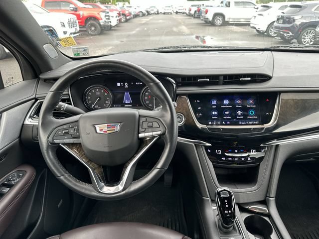 Used 2021 Cadillac XT6 Premium Luxury FWD image 12