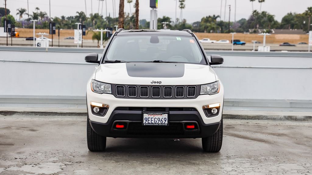 Used 2019 Jeep Compass Trailhawk image 3