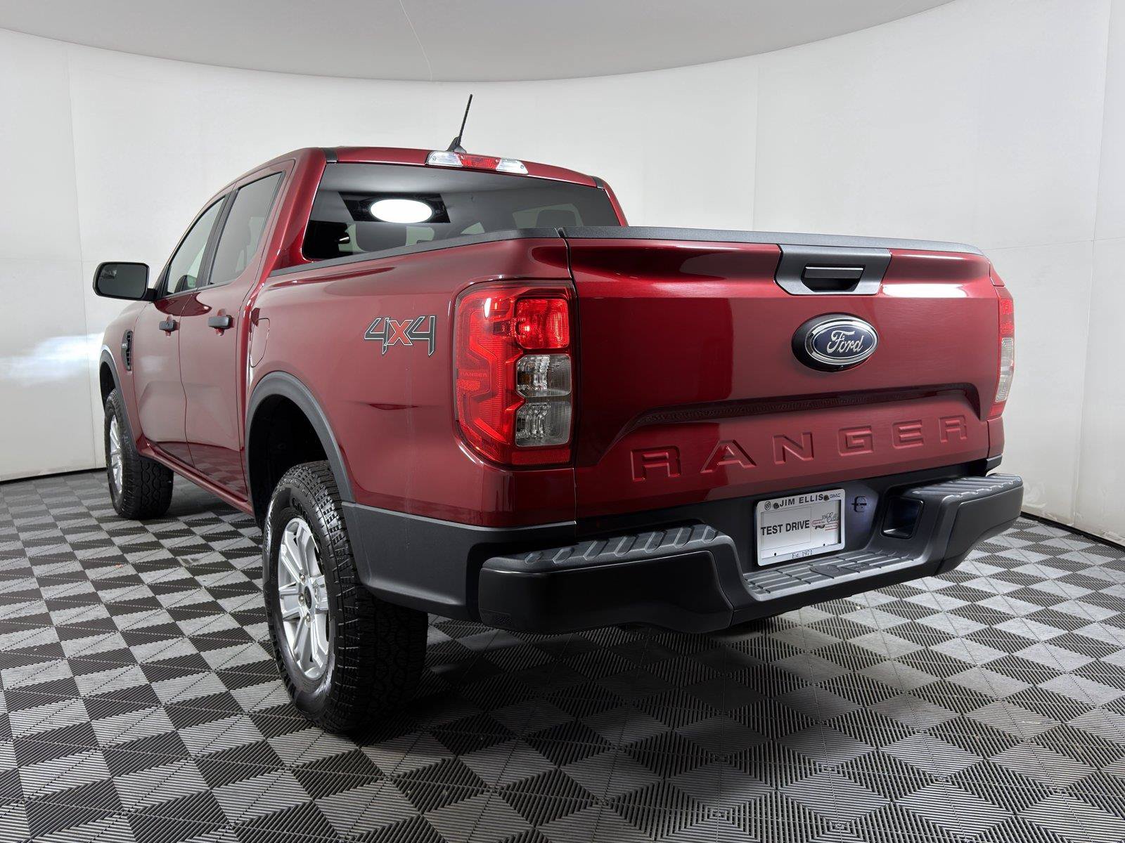 Used 2025 Ford Ranger XL AWD/4WD image 4