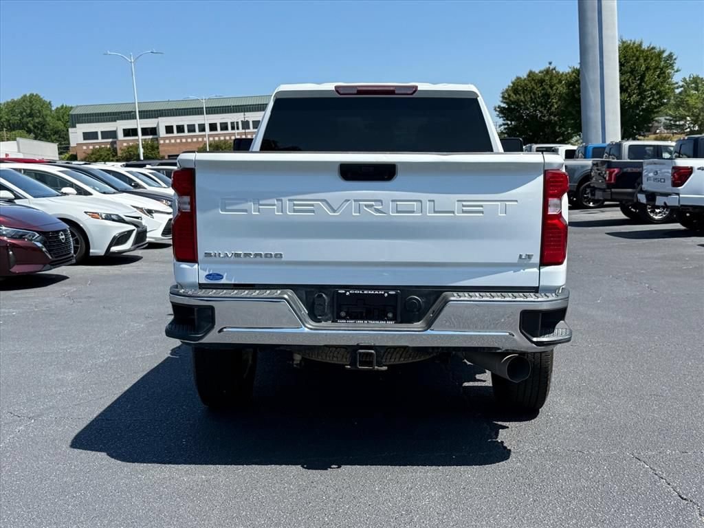 Used 2023 Chevrolet Silverado 2500 LT w/ Convenience Package AWD/4WD image 5