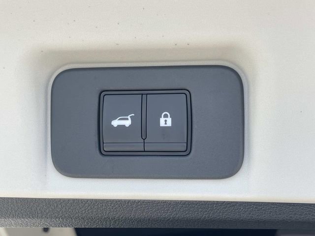 Certified 2024 Nissan Ariya FWD image 11