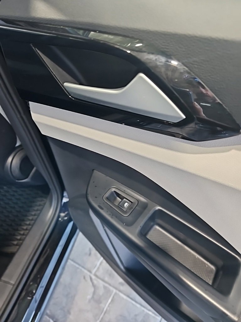 Used 2025 Volkswagen Taos S image 15