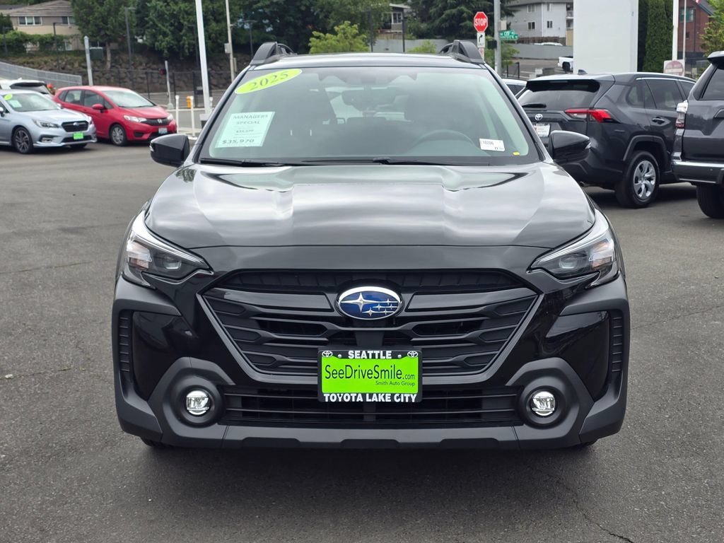 Used 2025 Subaru Outback Onyx Edition AWD/4WD image 2