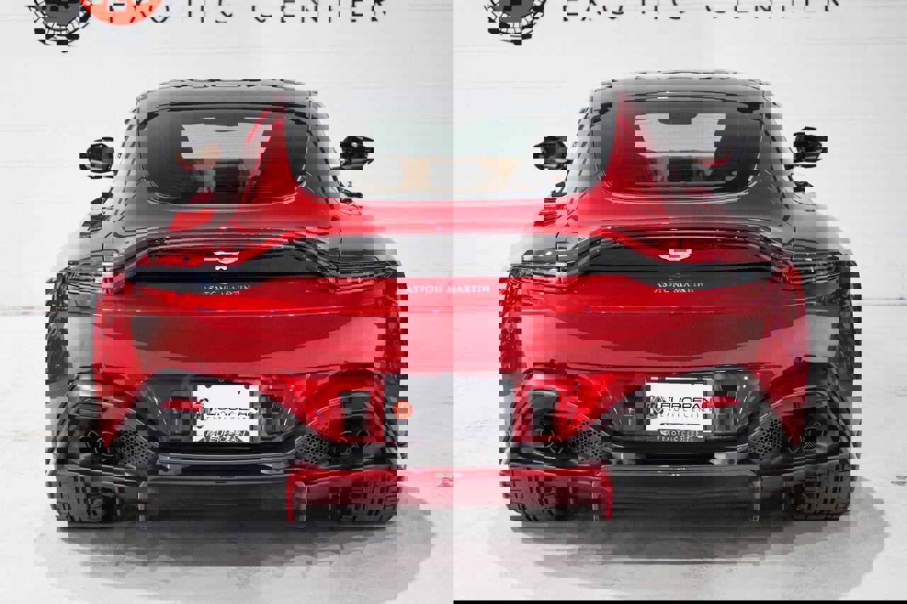 Used 2020 Aston Martin V8 Vantage Coupe image 3