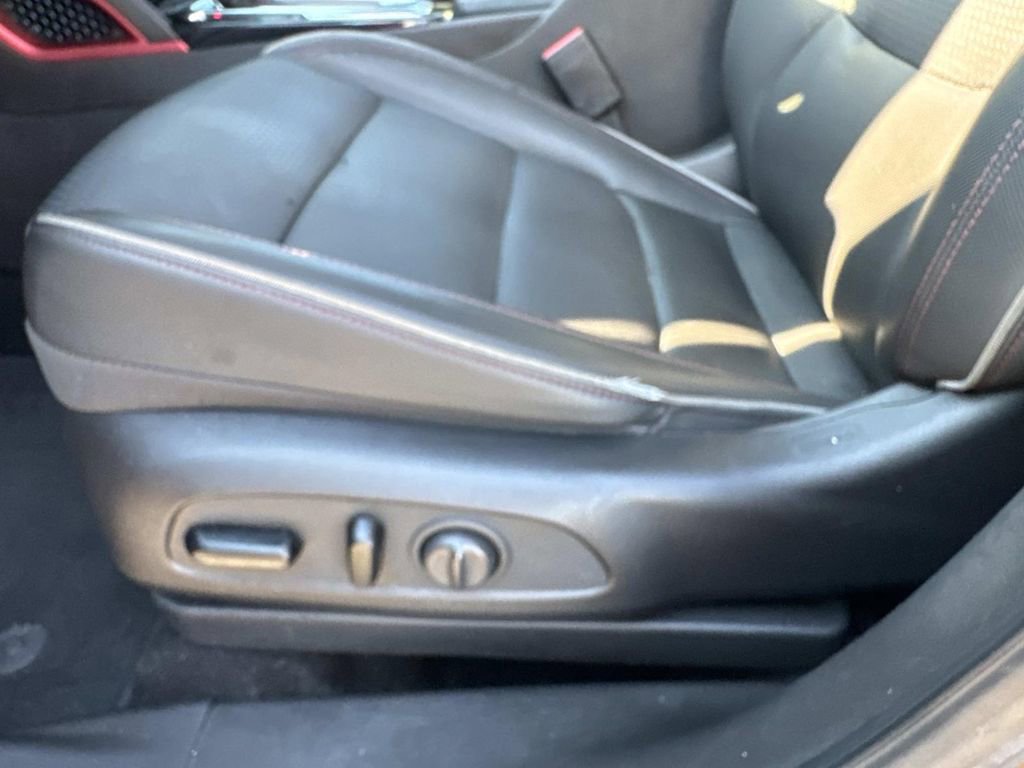 Used 2022 Chevrolet TrailBlazer RS w/ Technology Package image 16