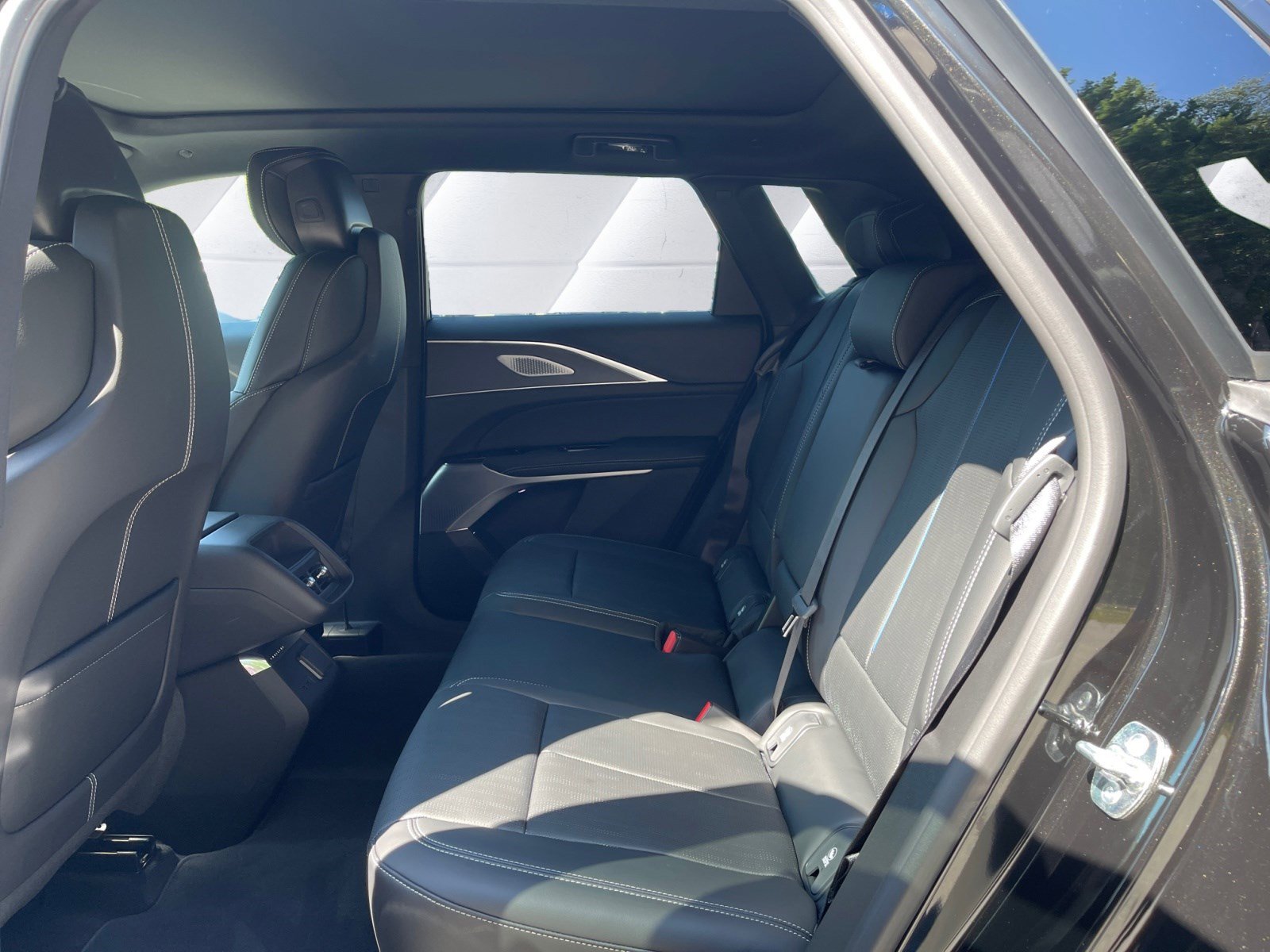 New 2025 Cadillac Lyriq Sport AWD/4WD image 14