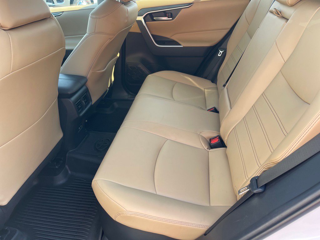 Used 2024 Toyota RAV4 XLE Premium image 12