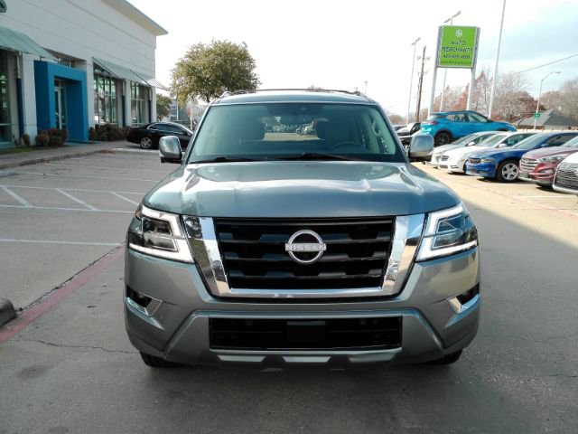 Used 2023 Nissan Armada SL w/ Captain's Chairs Package image 2