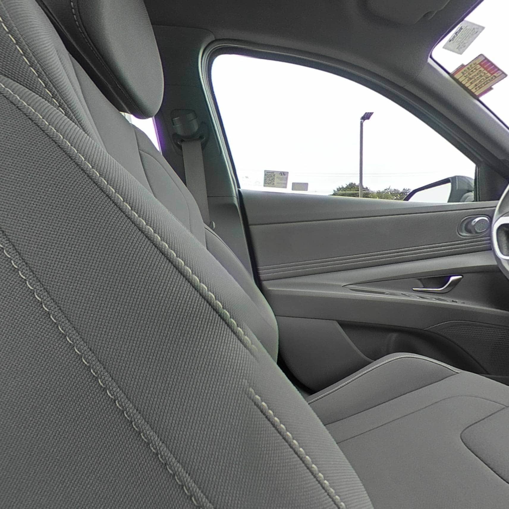 Certified 2024 Hyundai Elantra SEL w/ Convenience Package FWD image 34