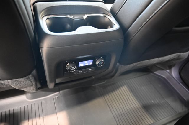 New 2027 Chevrolet Traverse LT w/ Midnight/Sport Edition AWD/4WD image 27