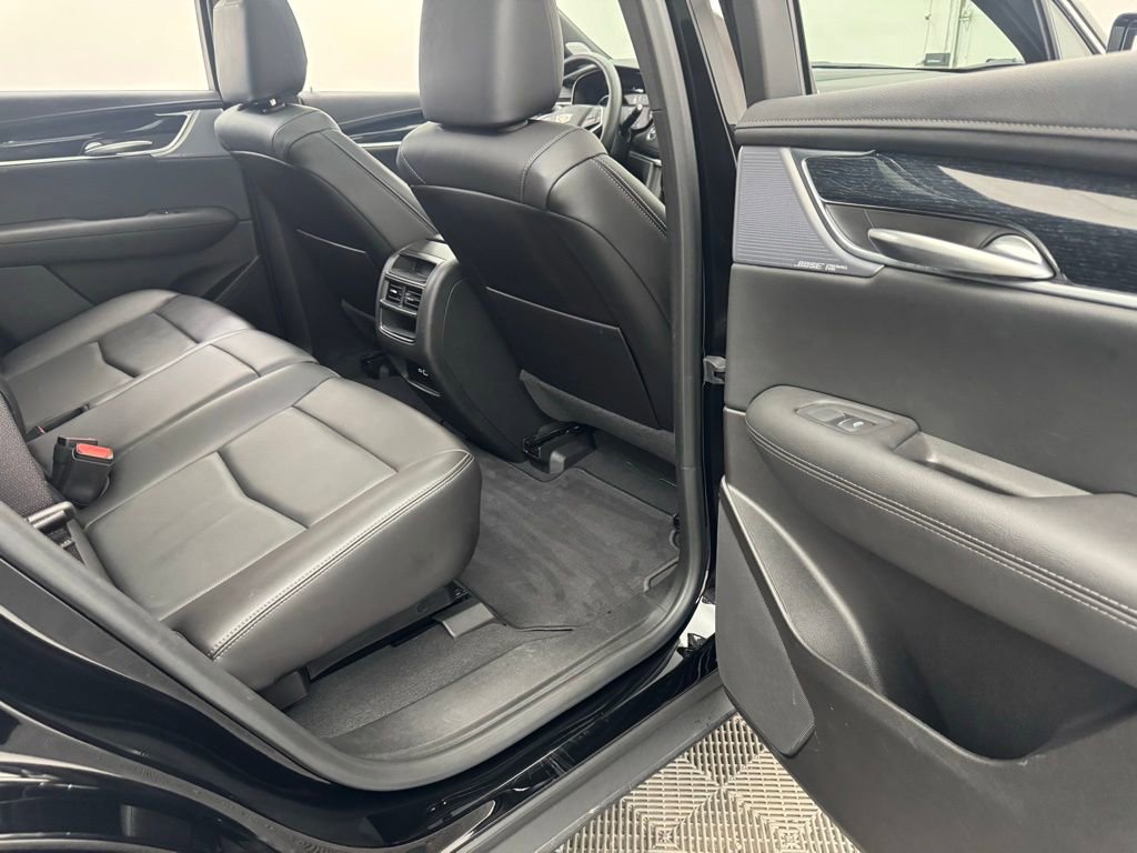 Used 2025 Cadillac XT5 Premium Luxury AWD/4WD image 38