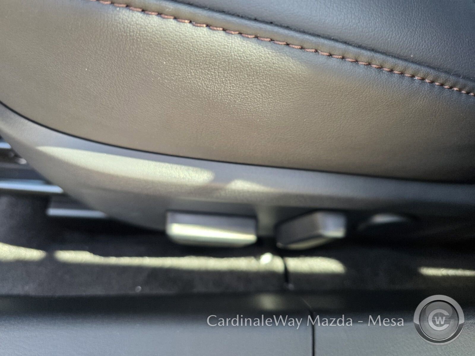 New 2026 MAZDA MAZDA3 Hatchback w/Premium Plus Pkg image 15