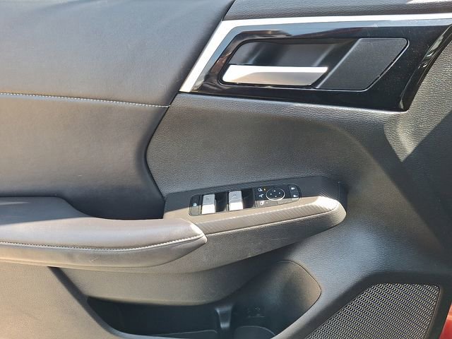 Used 2023 Mitsubishi Outlander SE Black Edition image 12