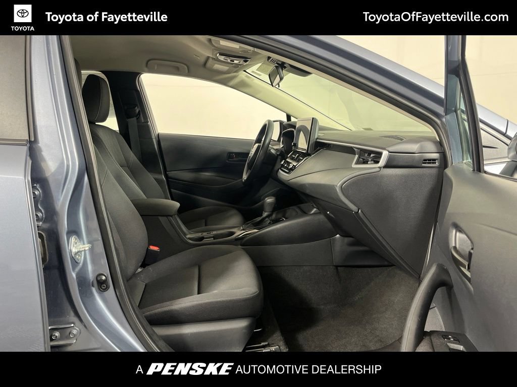 Certified 2025 Toyota Corolla LE FWD image 4