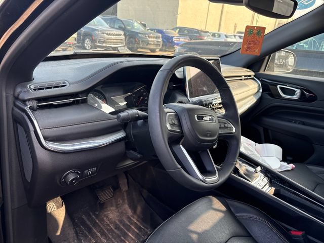 Used 2023 Jeep Compass Limited AWD/4WD image 8