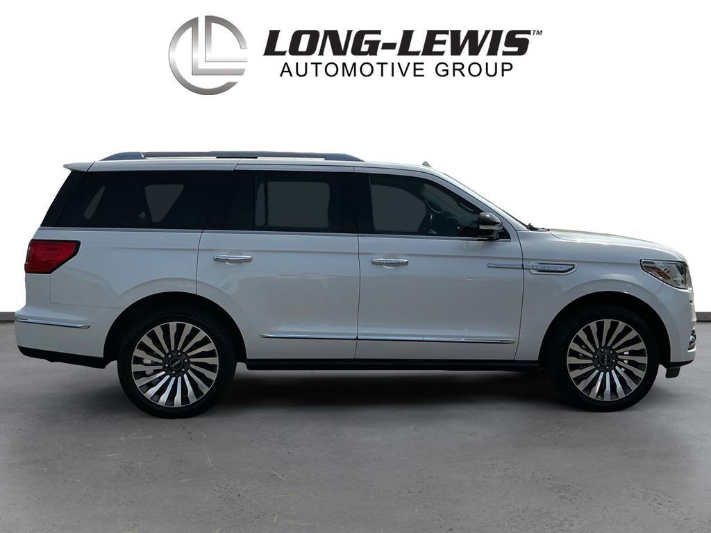 Used 2018 Lincoln Navigator Reserve image 8