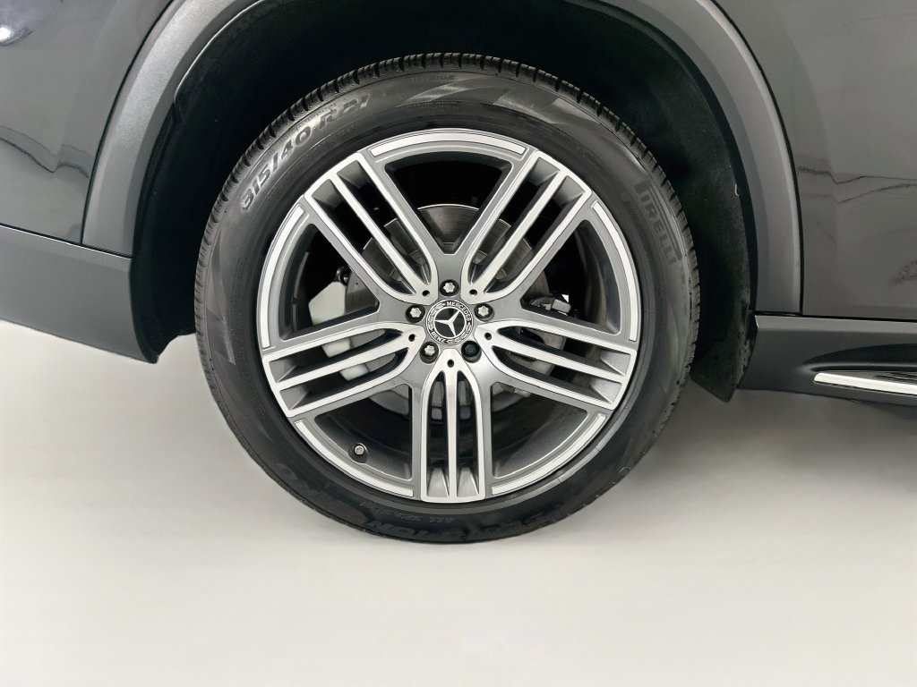 Certified 2026 Mercedes-Benz GLS 450 4MATIC image 32