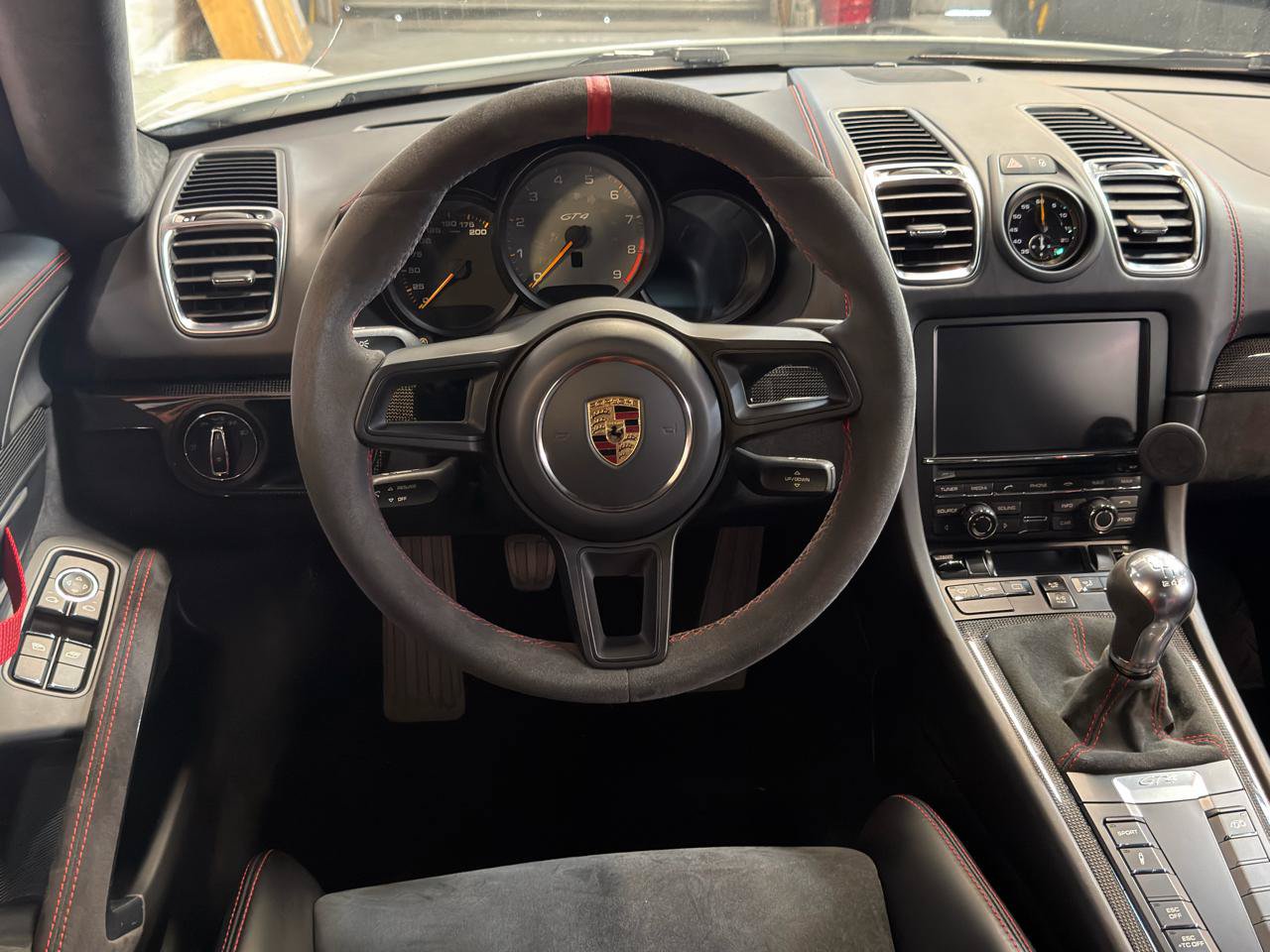 Used 2016 Porsche Cayman GT4 RWD image 23