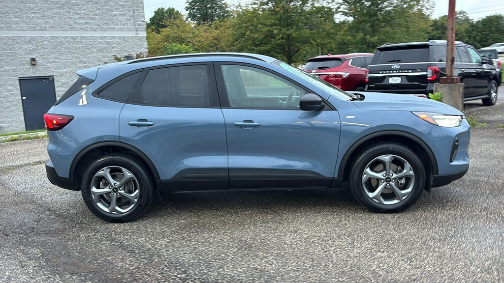 Used 2025 Ford Escape ST-Line w/ Tech Pack #1 AWD/4WD image 25