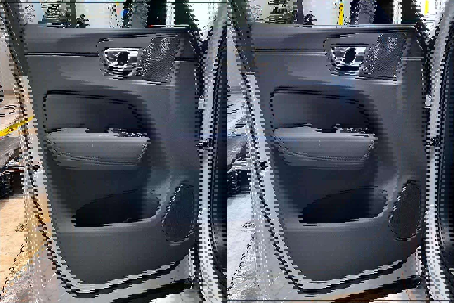 New 2026 Volvo XC60 T8 Plus w/ Protection Package Premier image 11