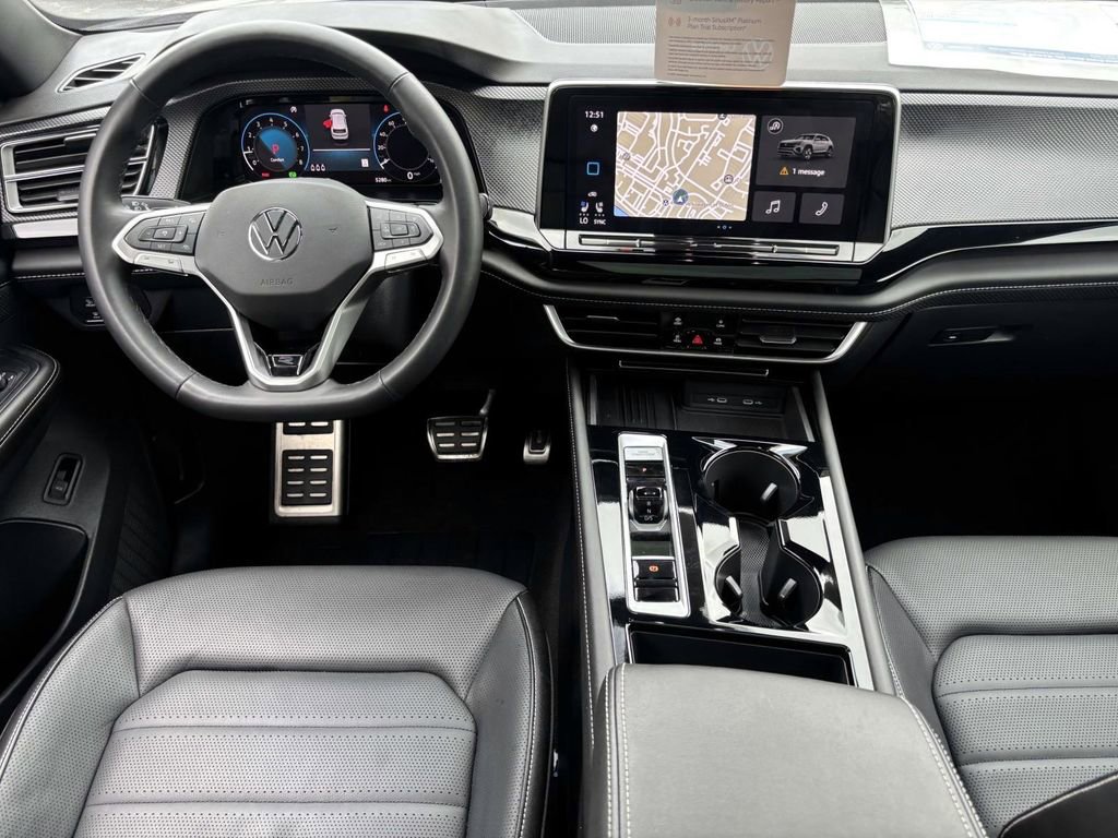 Used 2025 Volkswagen Atlas Cross Sport SEL R-Line image 29