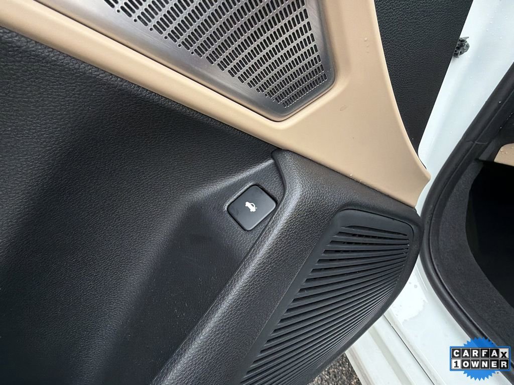 Used 2025 Acura TLX w/ Technology Package image 45