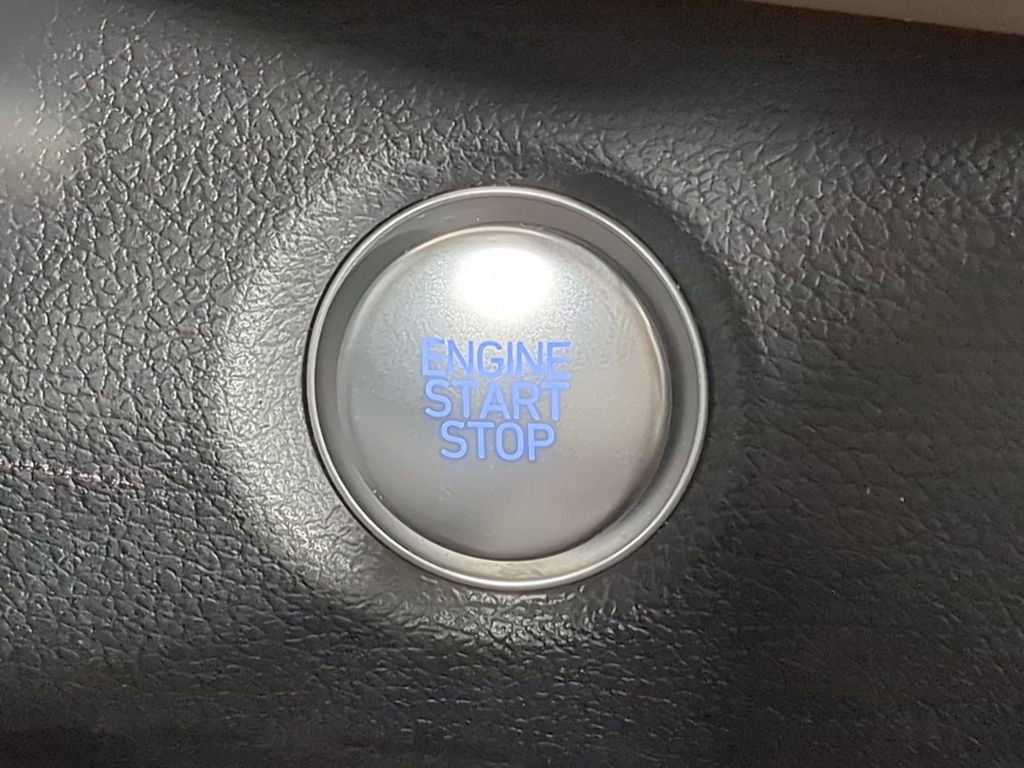 Used 2023 Hyundai Santa Fe SEL image 35