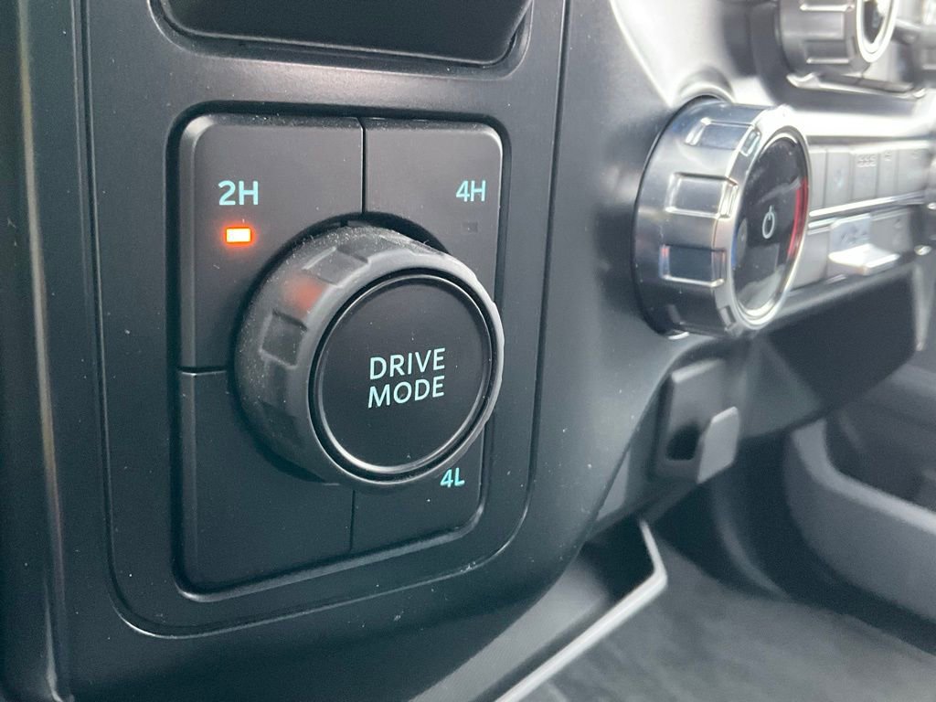 Used 2025 Ford F150 XLT w/ Equipment Group 301A Standard image 6