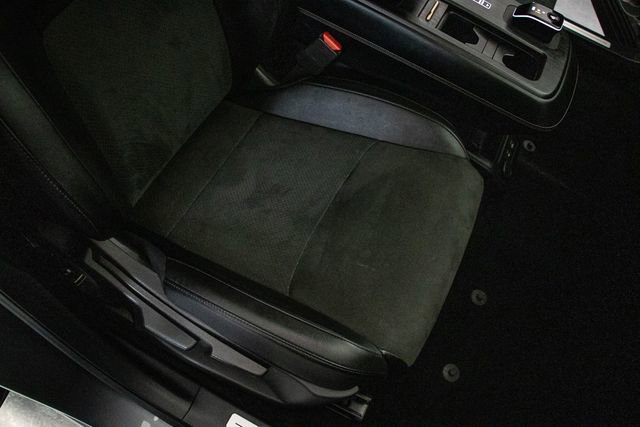 Used 2025 Nissan Ariya AWD image 17