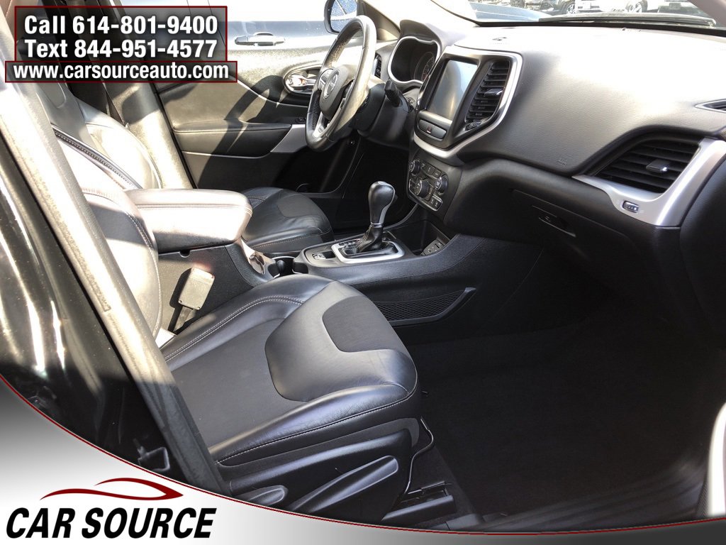 Used 2018 Jeep Cherokee Latitude Plus w/ Cold Weather Group image 18