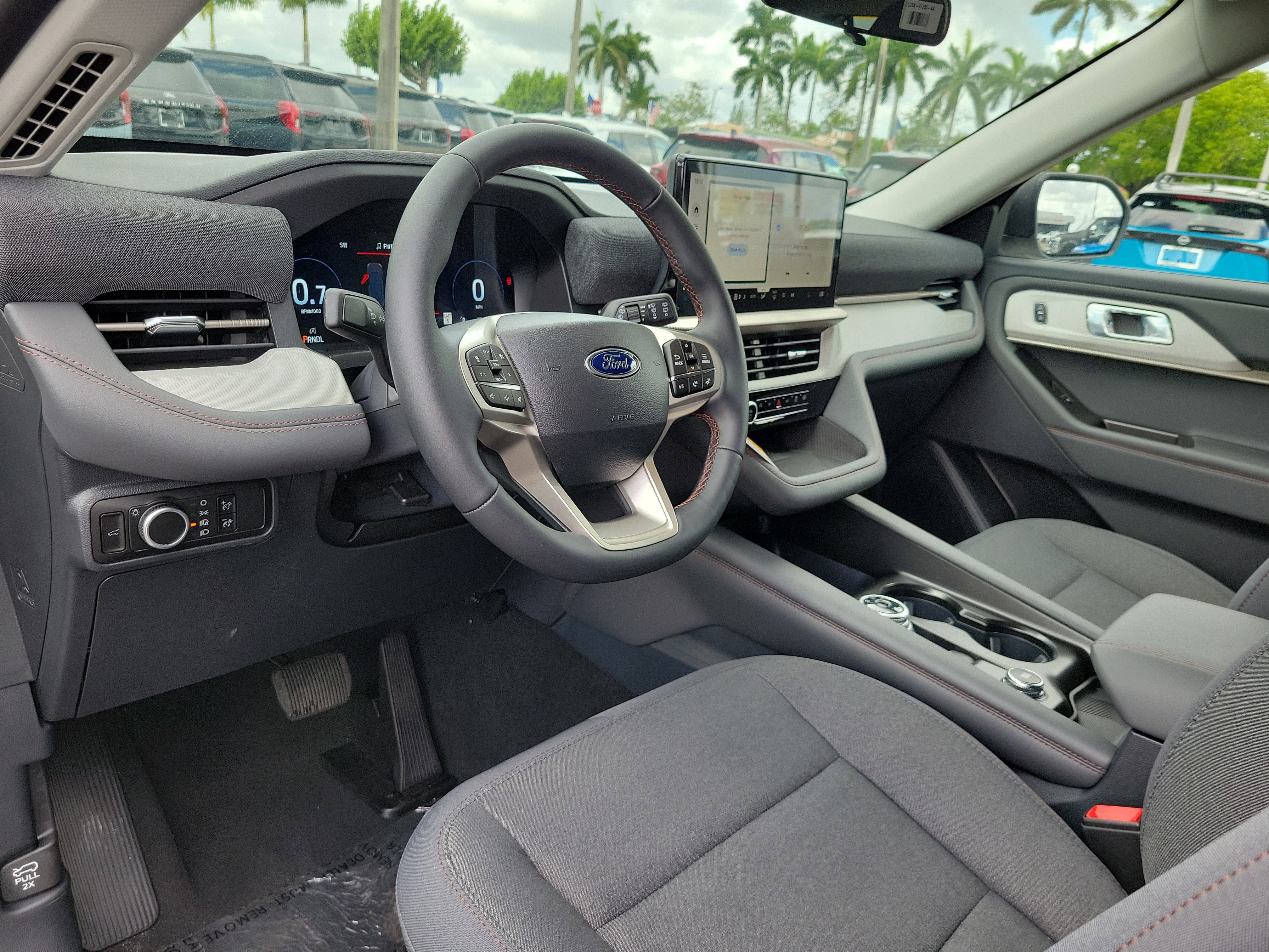 New 2026 Ford Explorer Active RWD image 9