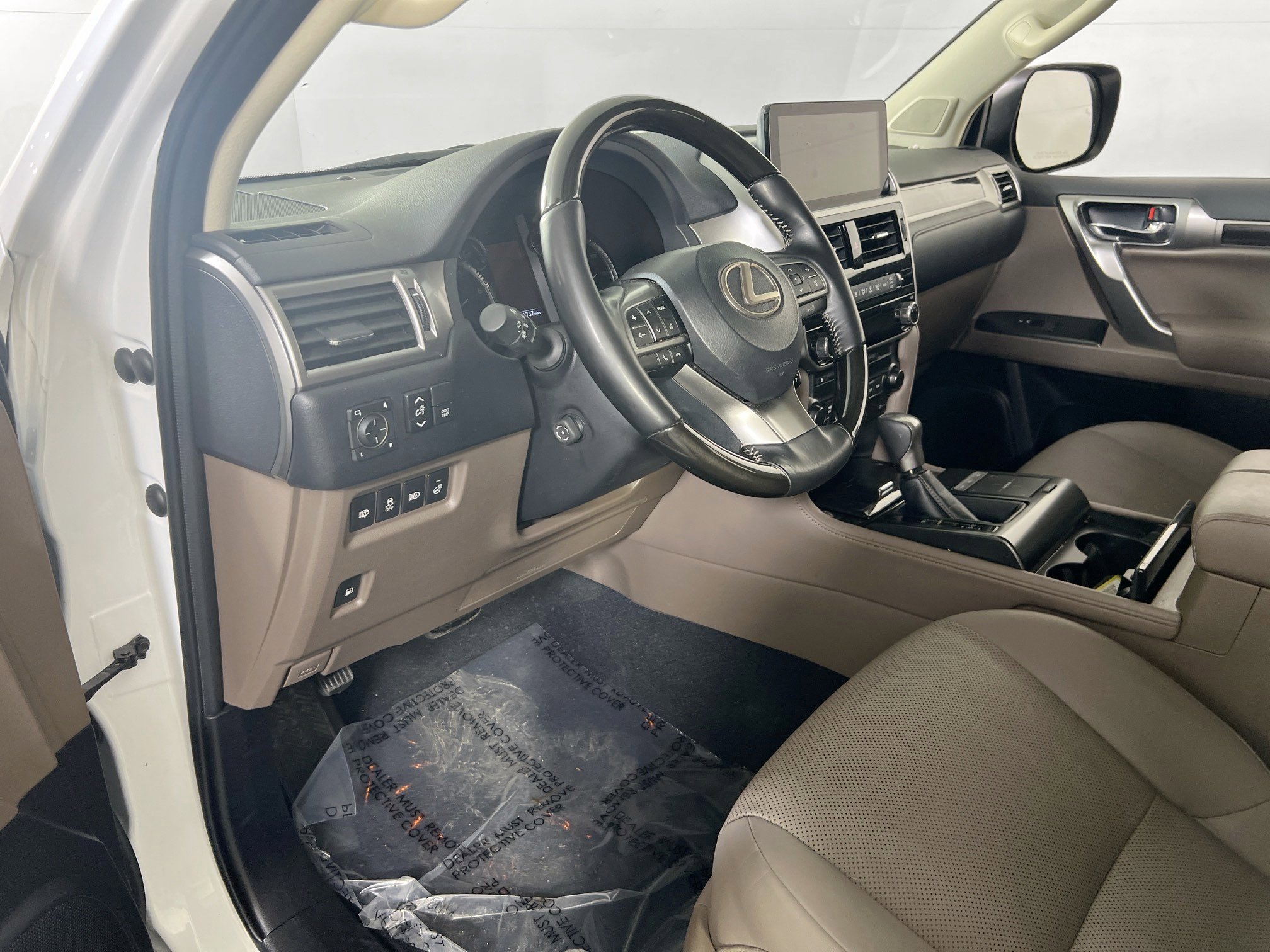 Used 2023 Lexus GX 460 Premium w/ Premium Plus Package image 9