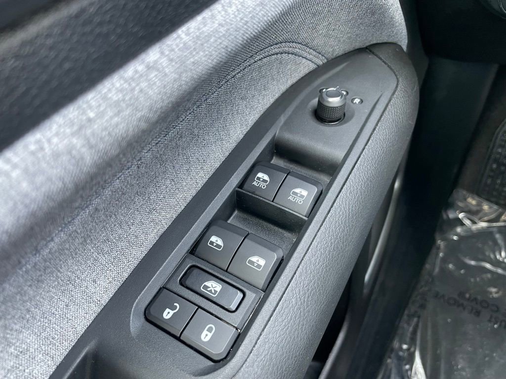 Used 2024 Jeep Compass Latitude AWD/4WD image 22