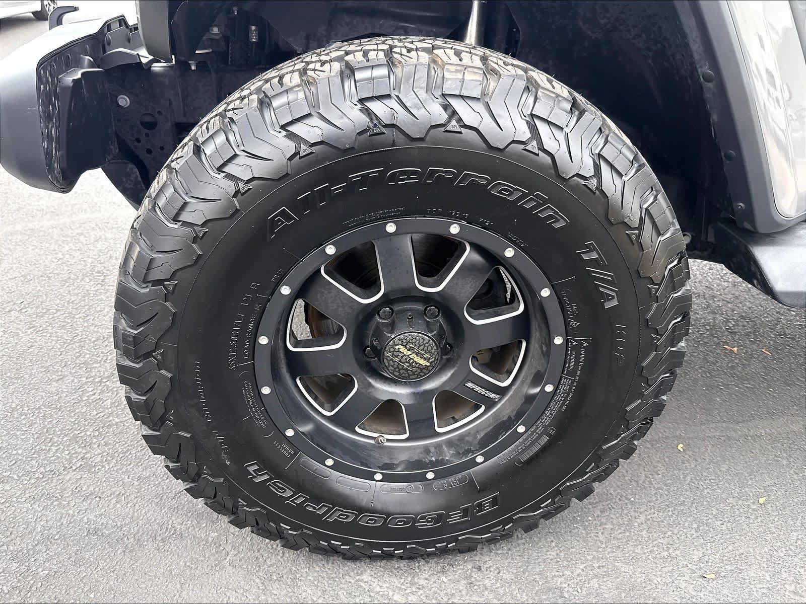 Used 2020 Jeep Gladiator Overland AWD/4WD image 35