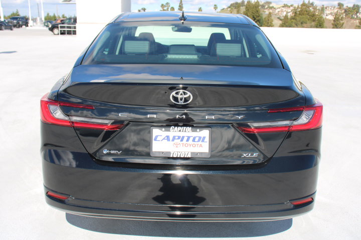 Certified 2025 Toyota Camry XLE image 4
