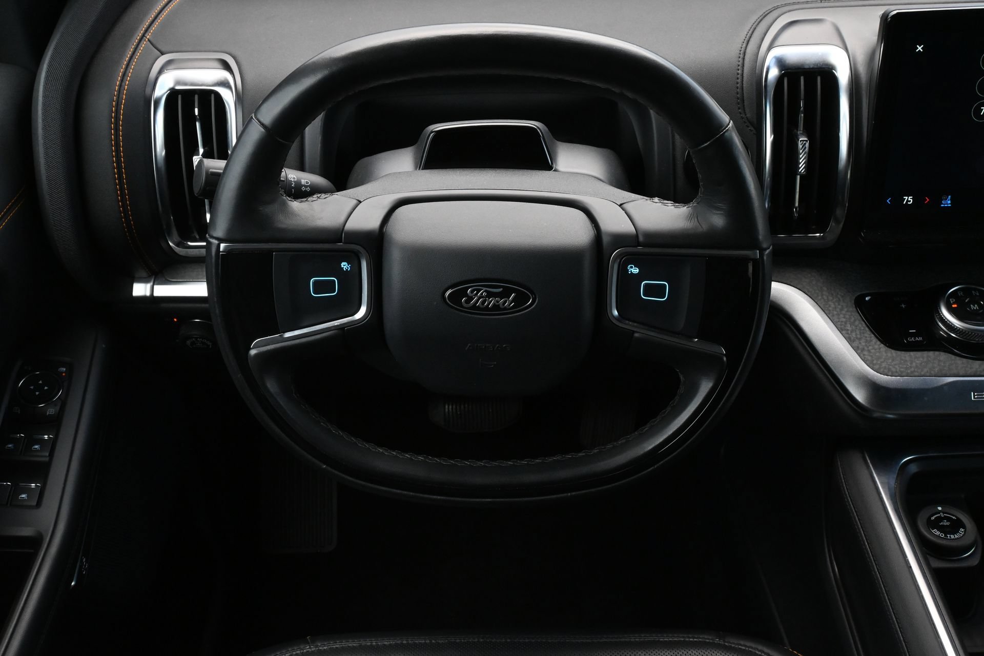 Used 2025 Ford Expedition Tremor AWD/4WD image 11