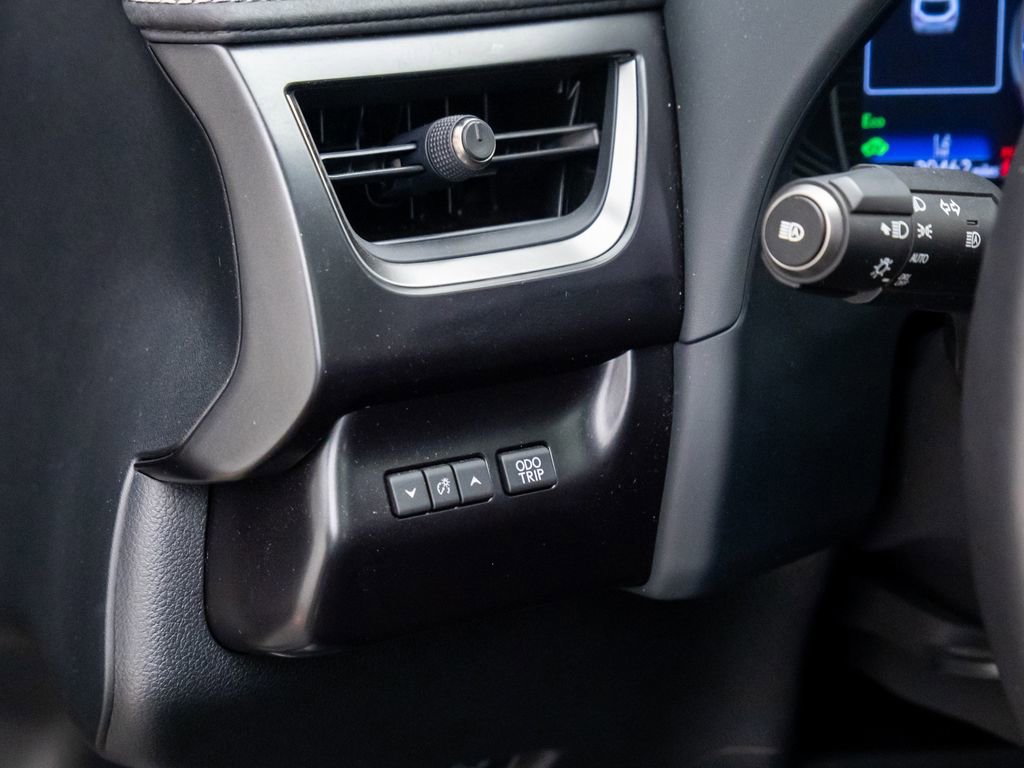 Used 2023 Lexus UX 250h AWD w/ Premium Package image 21