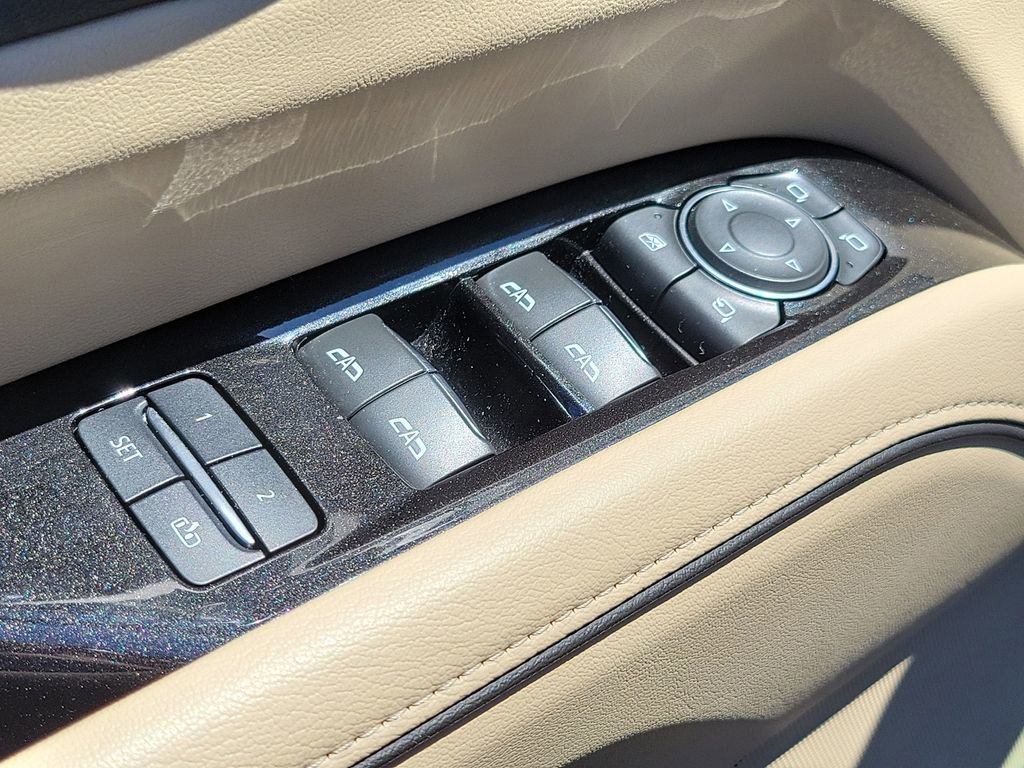 Used 2021 Cadillac Escalade ESV Premium Luxury w/ Driver Assist Tech Package AWD/4WD image 25