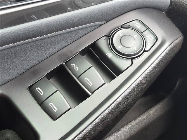 Used 2019 Chevrolet Traverse LT FWD image 9
