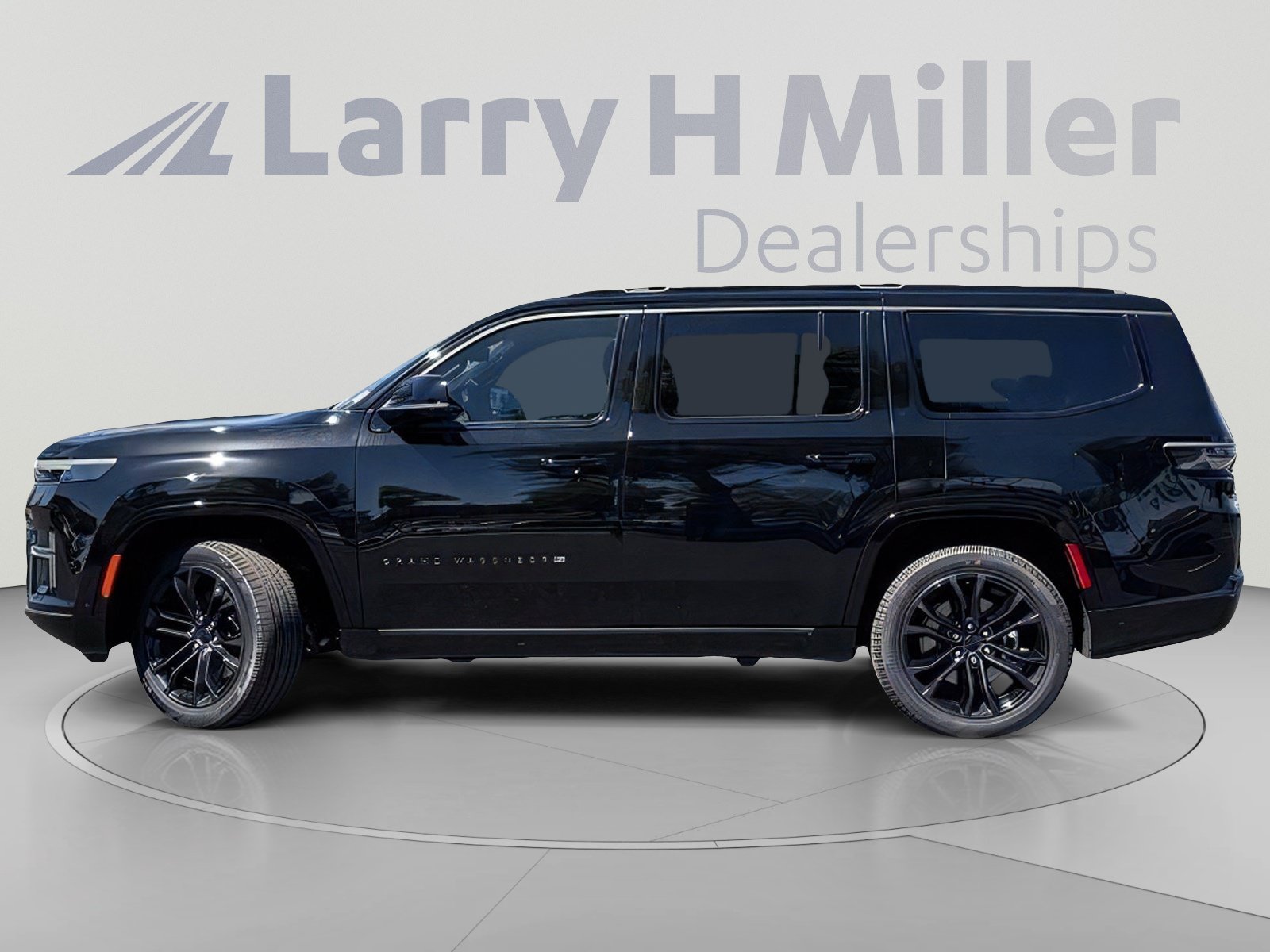 New 2026 Jeep Grand Wagoneer Summit AWD/4WD image 2