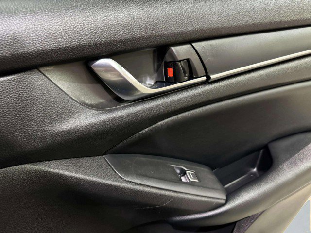 Used 2018 Honda Accord Sport image 41