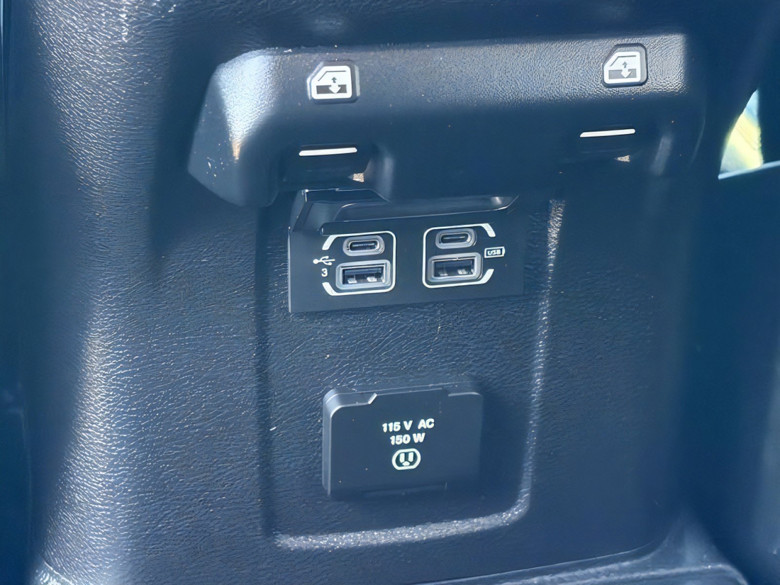 Used 2019 Jeep Wrangler Unlimited Rubicon AWD/4WD image 15