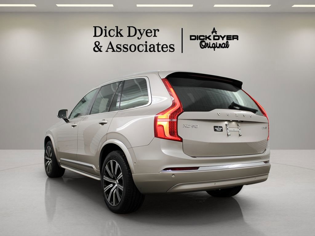Used 2023 Volvo XC90 B5 Plus w/ Protection Package Premier image 4