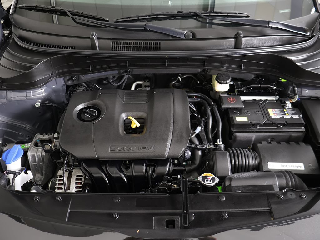 Used 2025 Kia Soul LX w/ LX Technology Package FWD image 18