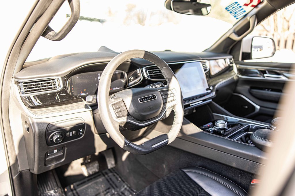 Used 2022 Jeep Wagoneer Series II w/ Premium Group I image 19