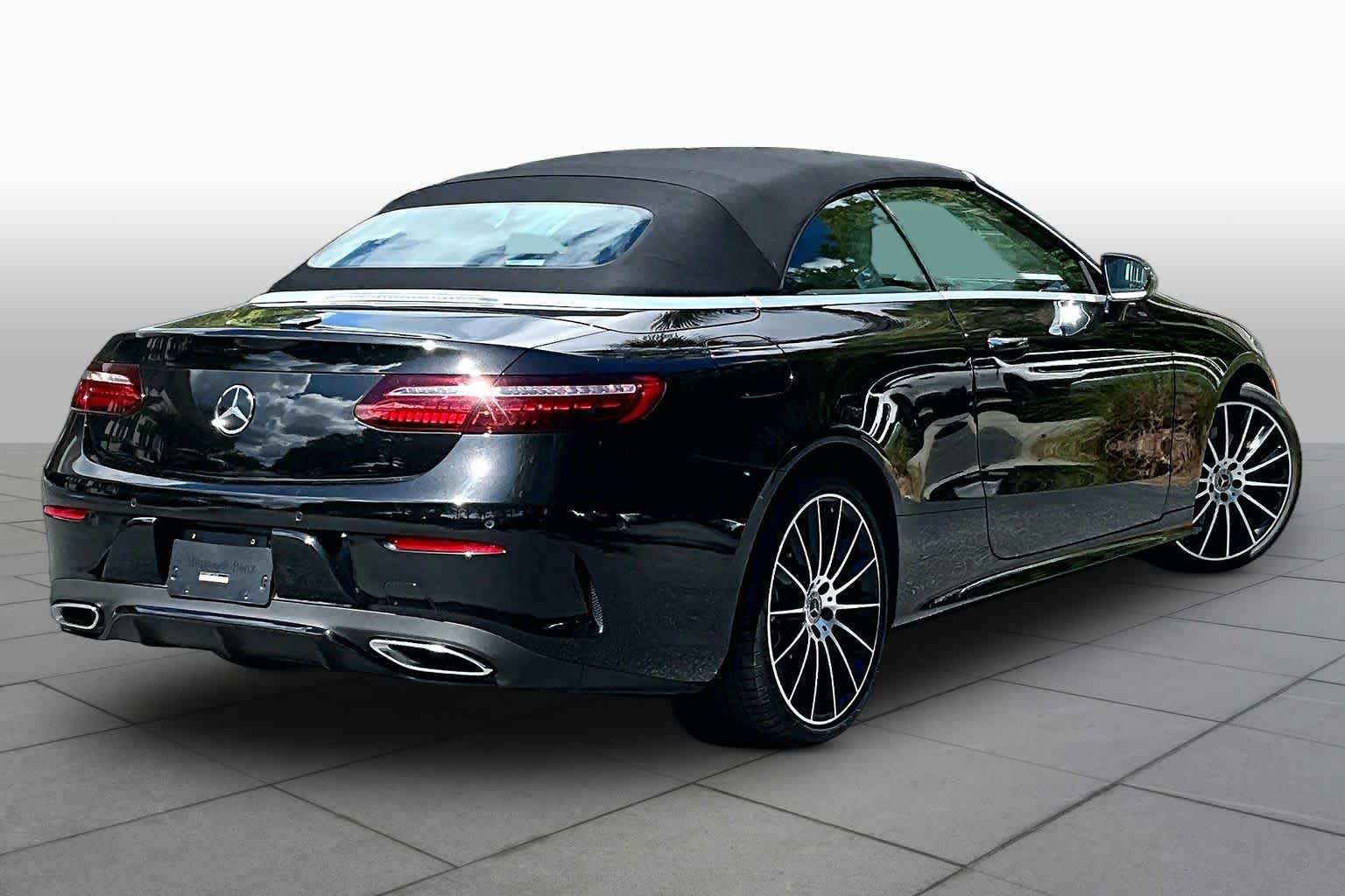 Used 2023 Mercedes-Benz E 450 4MATIC Cabriolet image 11
