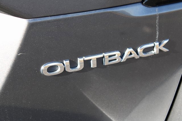 Used 2022 Subaru Outback Premium image 10