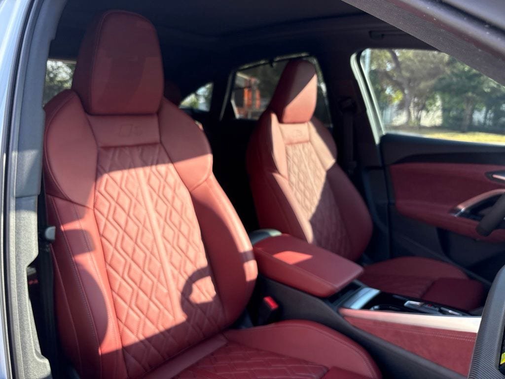 New 2026 Audi SQ5 Prestige AWD/4WD image 16