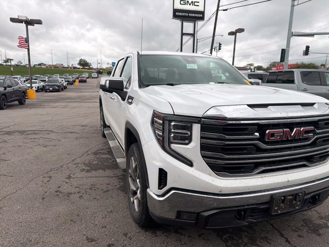 Used 2025 GMC Sierra 1500 SLT w/ SLT Premium Package AWD/4WD image 9